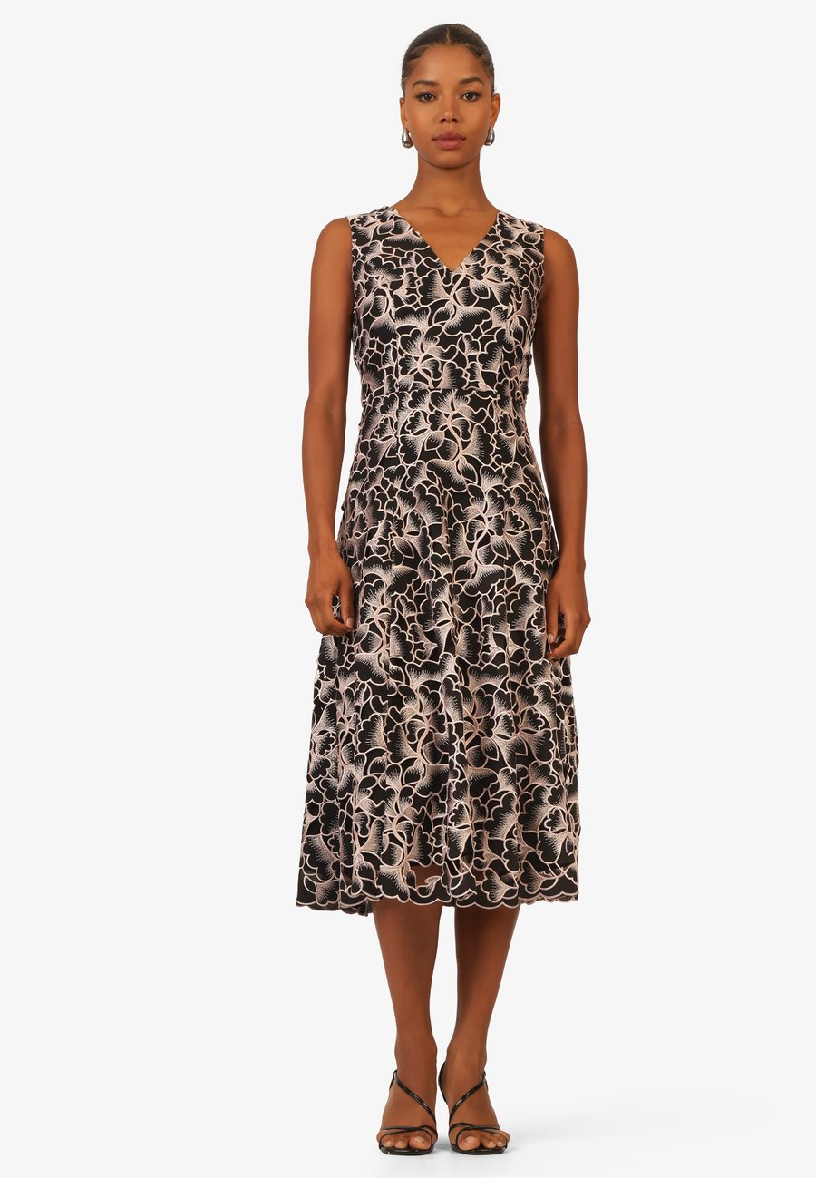 

Платье Kraimod Cocktail dress / Party dress, Schwarz Pink/Black