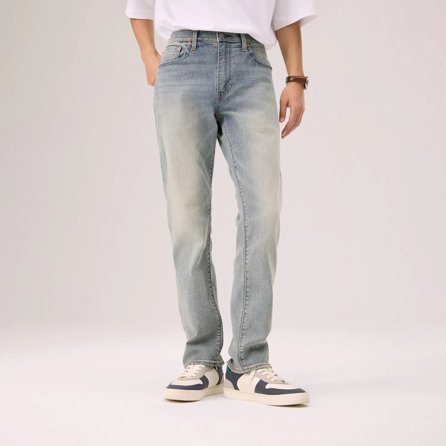 Джинсы Ice Cool Series мужские light blue, moderate tapered Levis — фото 4