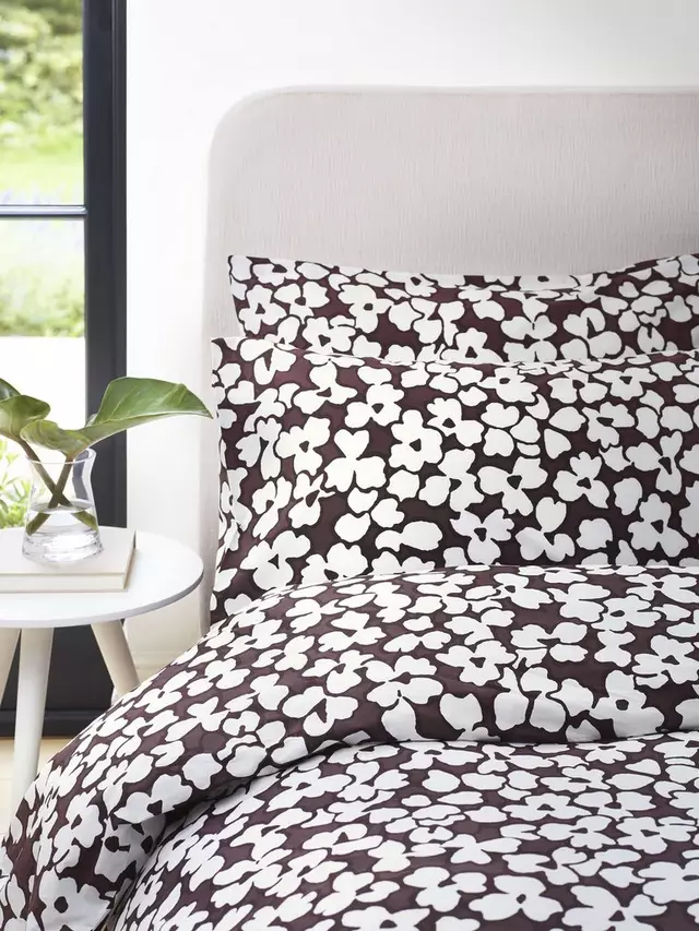 

Комплект пододеяльников Jasper Conran London 200 Thread Count Abstract Floral Duvet, цвет chocolate