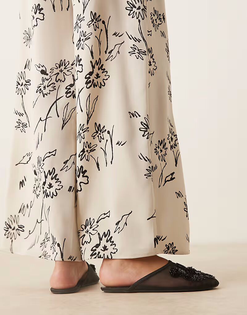 Балетки-мюли Lilyana из черной сетки с декором от ASOS DESIGN — фото 4