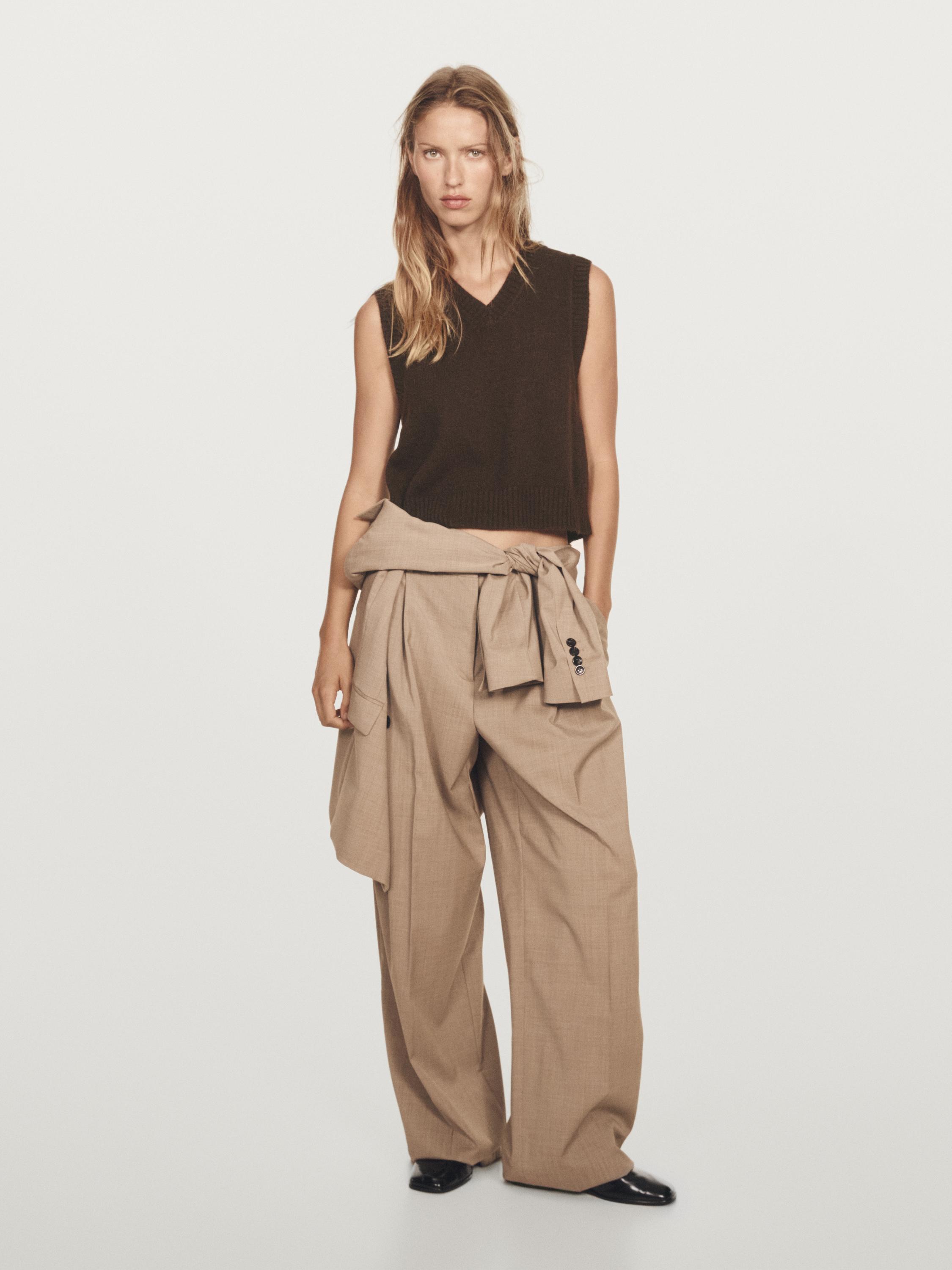 

Жилет с V-образным вырезом из 100% кашемира Massimo Dutti, коричневый