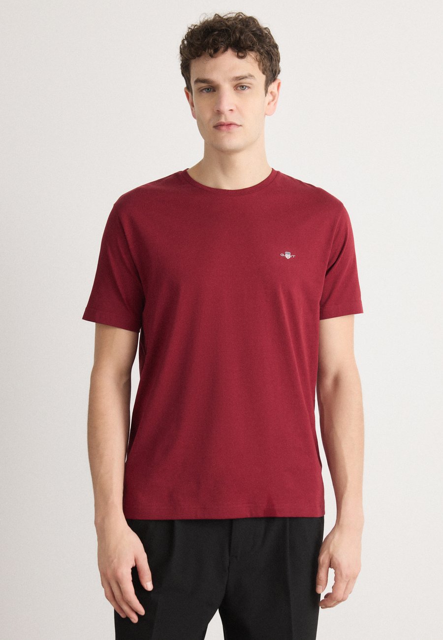 

Футболка GANT PRINTED ARCHIVE SHIELD, Plumped Red/Bordeaux