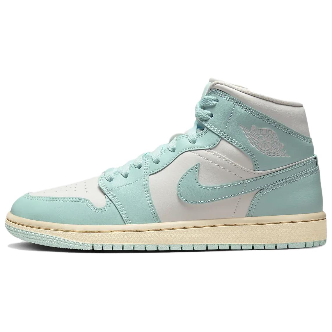 

Jordan Средние светлые женские кроссовки Mid Light Dew в цвете голубой белый, цвет Cyan White