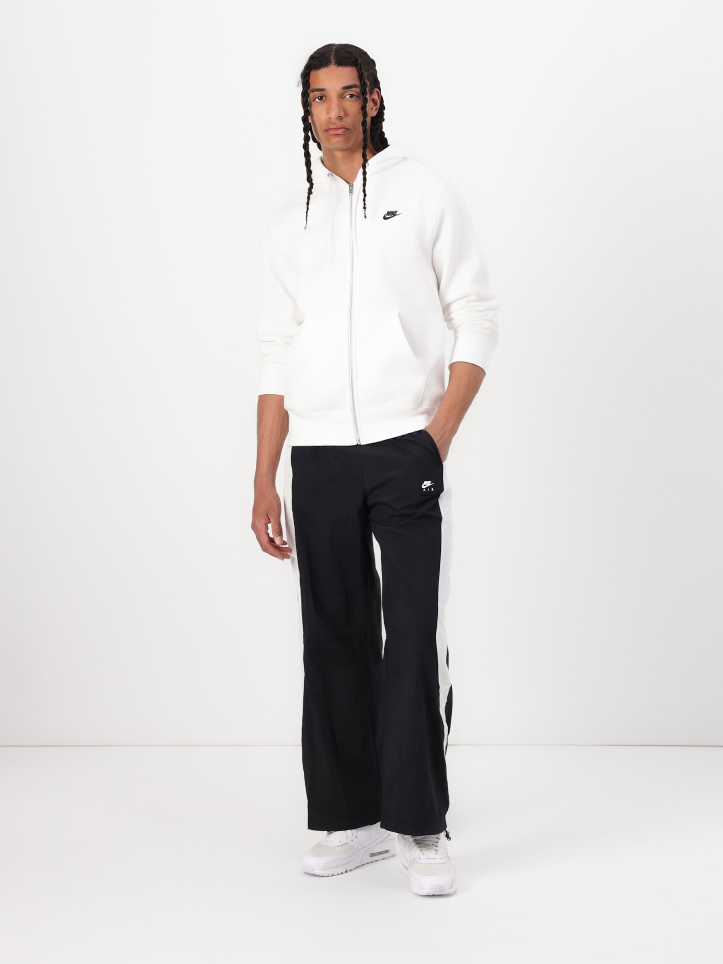 Nike Sportswear Толстовка с молнией 'CLUB' в белом цвете — фото 4