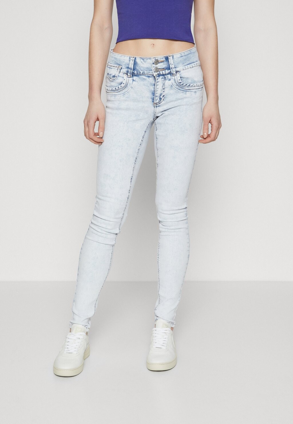 

Джинсы Skinny Fit ONLWAUW MID COIN ACID ONLY, цвет light blue bleached denim