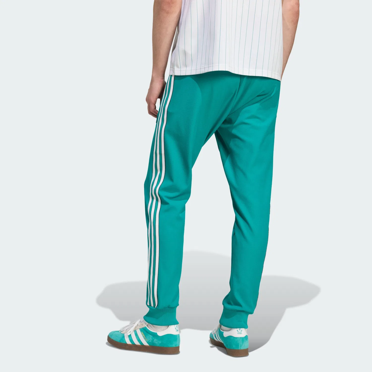 Спортивные брюки Adidas Originals зауженного кроя Liverpool FC Terrace Icons зеленого цвета — фото 3