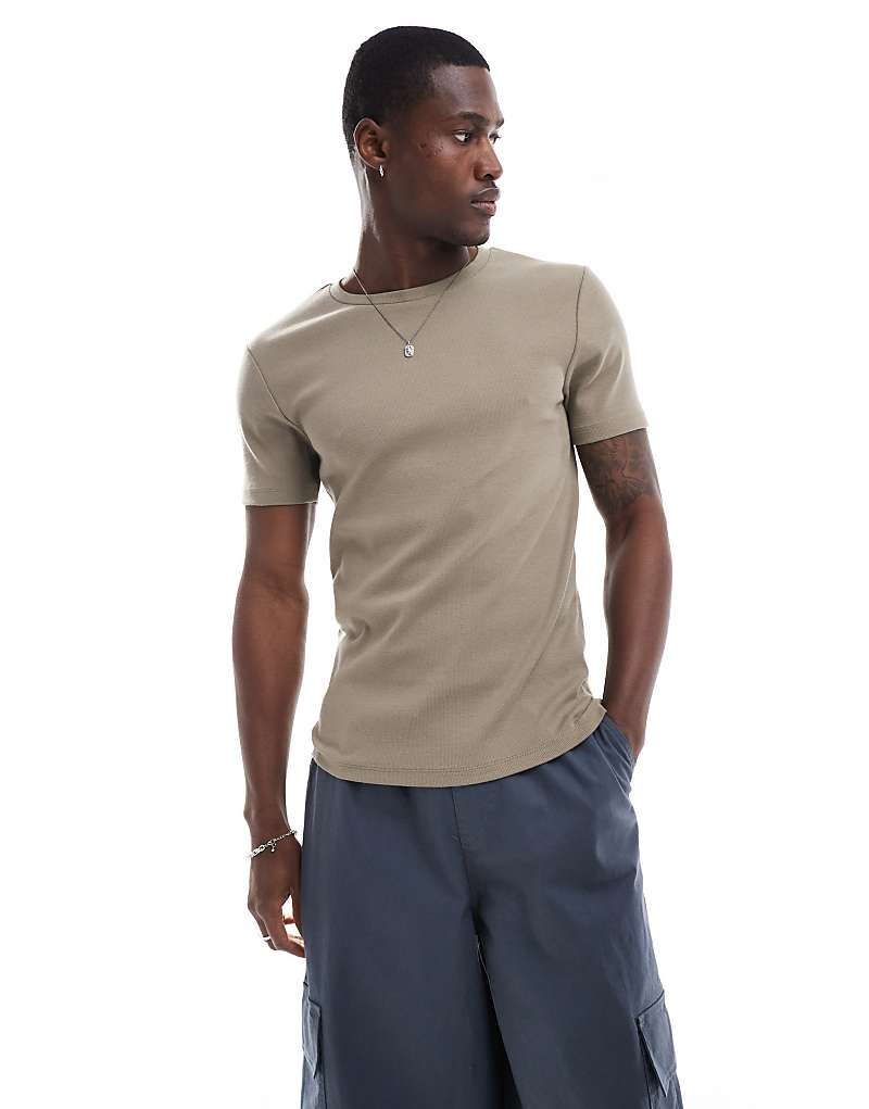 

ASOS DESIGN - Essential - коричневая футболка узкого кроя в рубчик