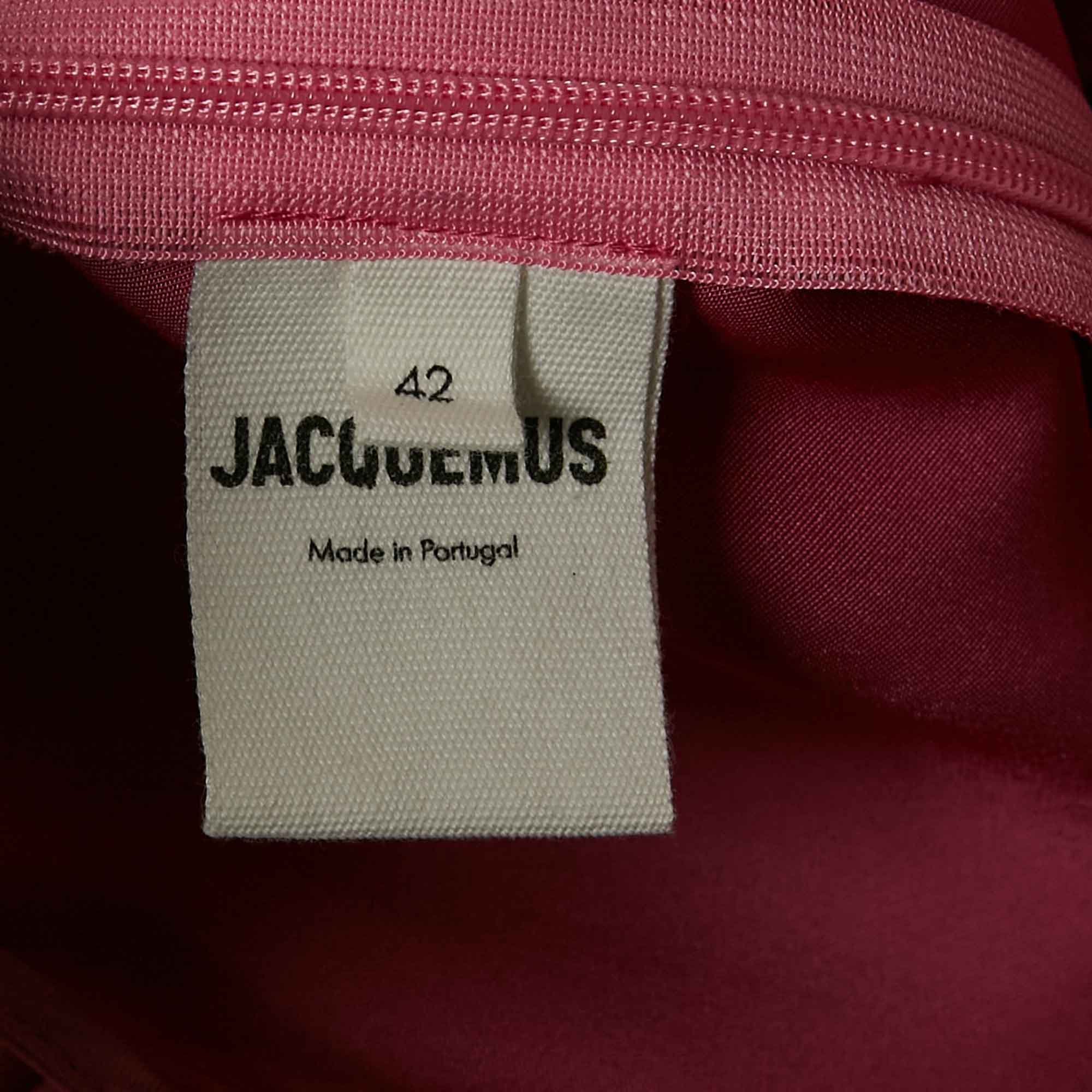 Платье-макси Jacquemus La Robe из эластичного атласа с открытой спиной и узором «ментало», розовый — фото 4