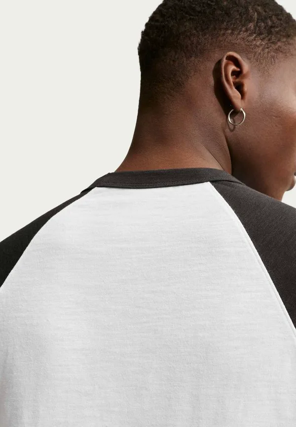 Клубная футболка с длинными рукавами-реглан Nike Sportswear, Black/White/Black — фото 4