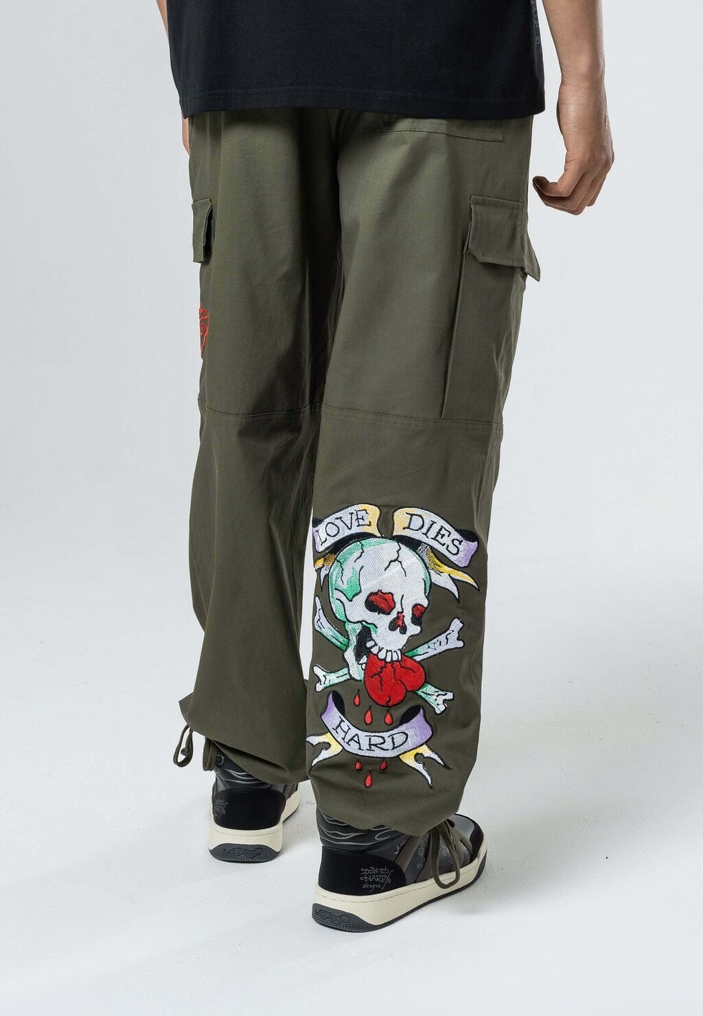 

Брюки карго Love Dies Hard Ed Hardy, цвет dusty olive