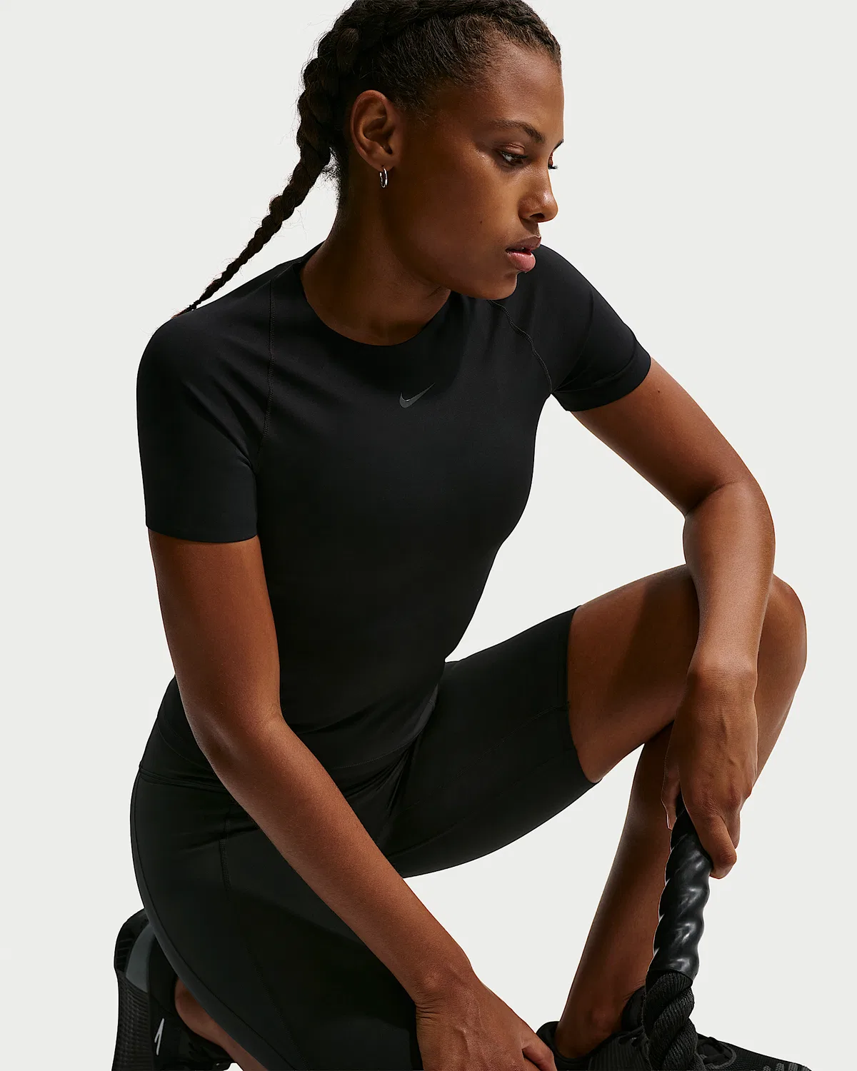 Женский топ Nike Universa с коротким рукавом Dri-FIT, Black/Anthracite/Dark Smoke Grey — фото 3