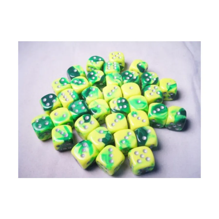 

d6 12 мм Зеленый и желтый с серебром (36), Dice - Gemini - d6 12mm (Chessex)
