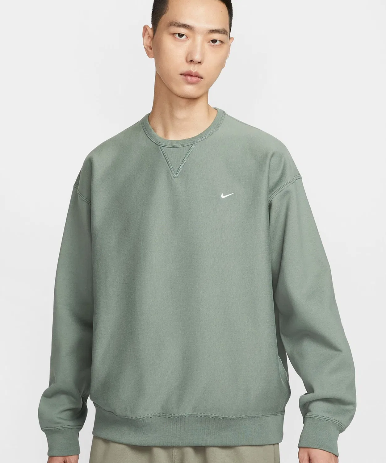 Свитшот Nike Solo Swoosh BB Crew с длинным рукавом, зеленый