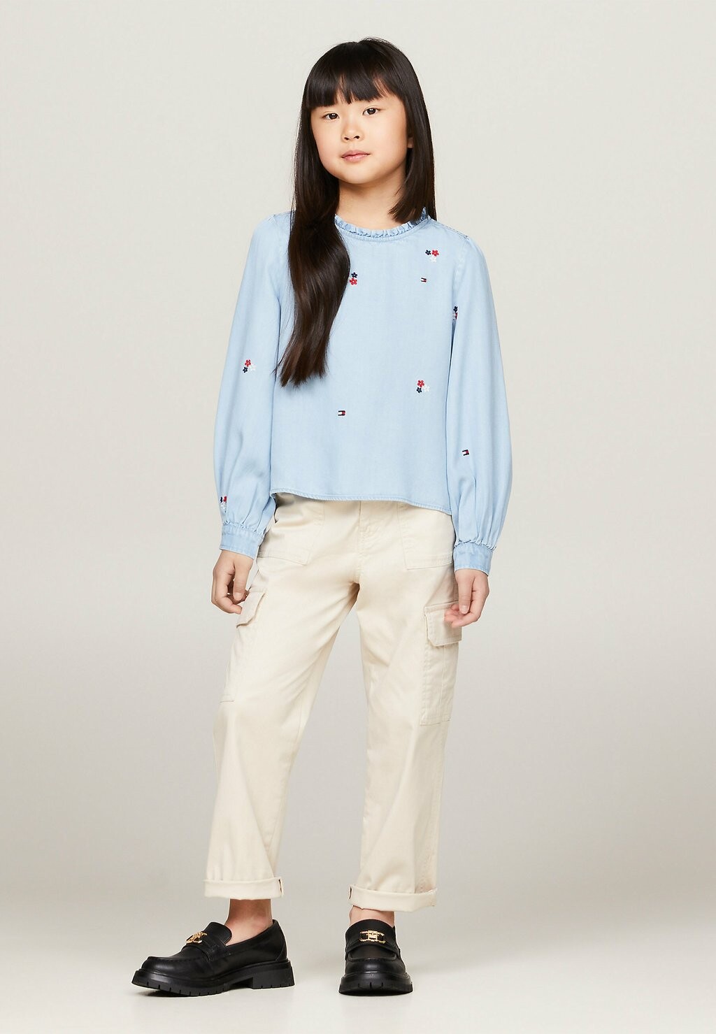 

Блуза FLORAL EMBROIDERY CHAMBRAY Tommy Hilfiger, светло-голубой