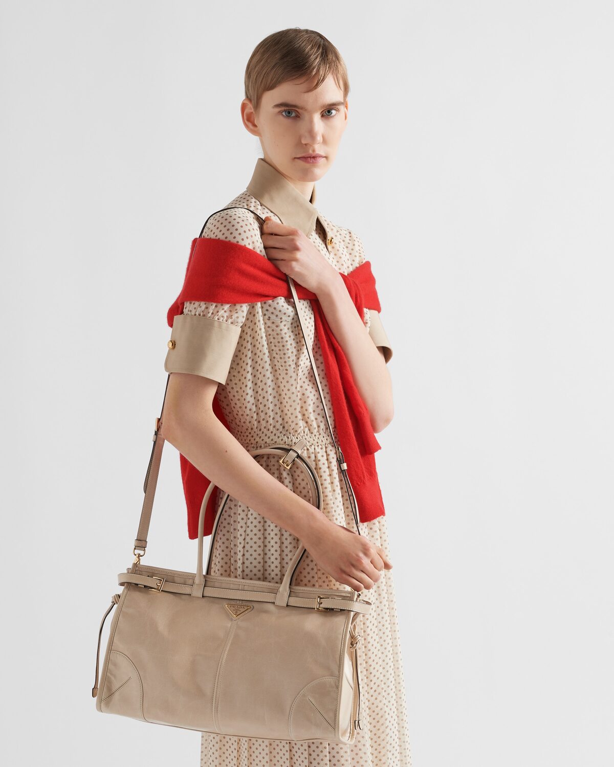 Большая кожаная сумка Prada Bonnie Prada, травертин — фото 2