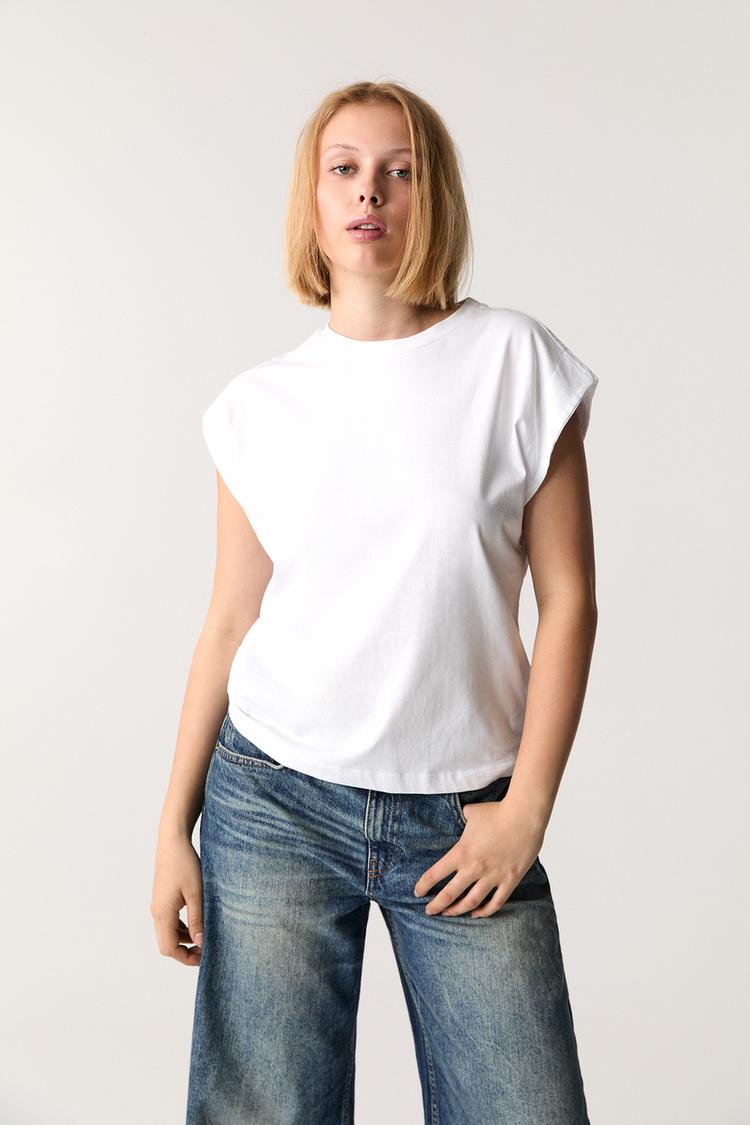 

Объемный топ без рукавов Pull And Bear, белый
