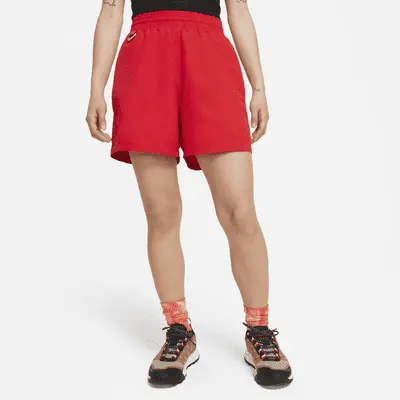 

Шорты Nike ACG, цвет University Red/Redstone