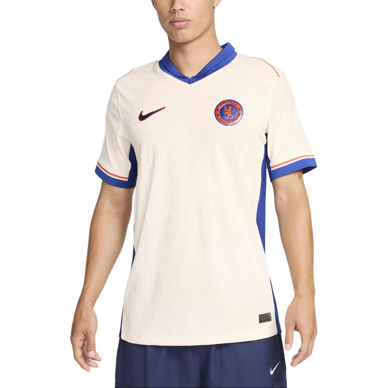 

Футболка Chelsea FC 2024/25 гостевая мужская Dri FIT Adv футбольная аутентичная Nike, оранжево-синяя