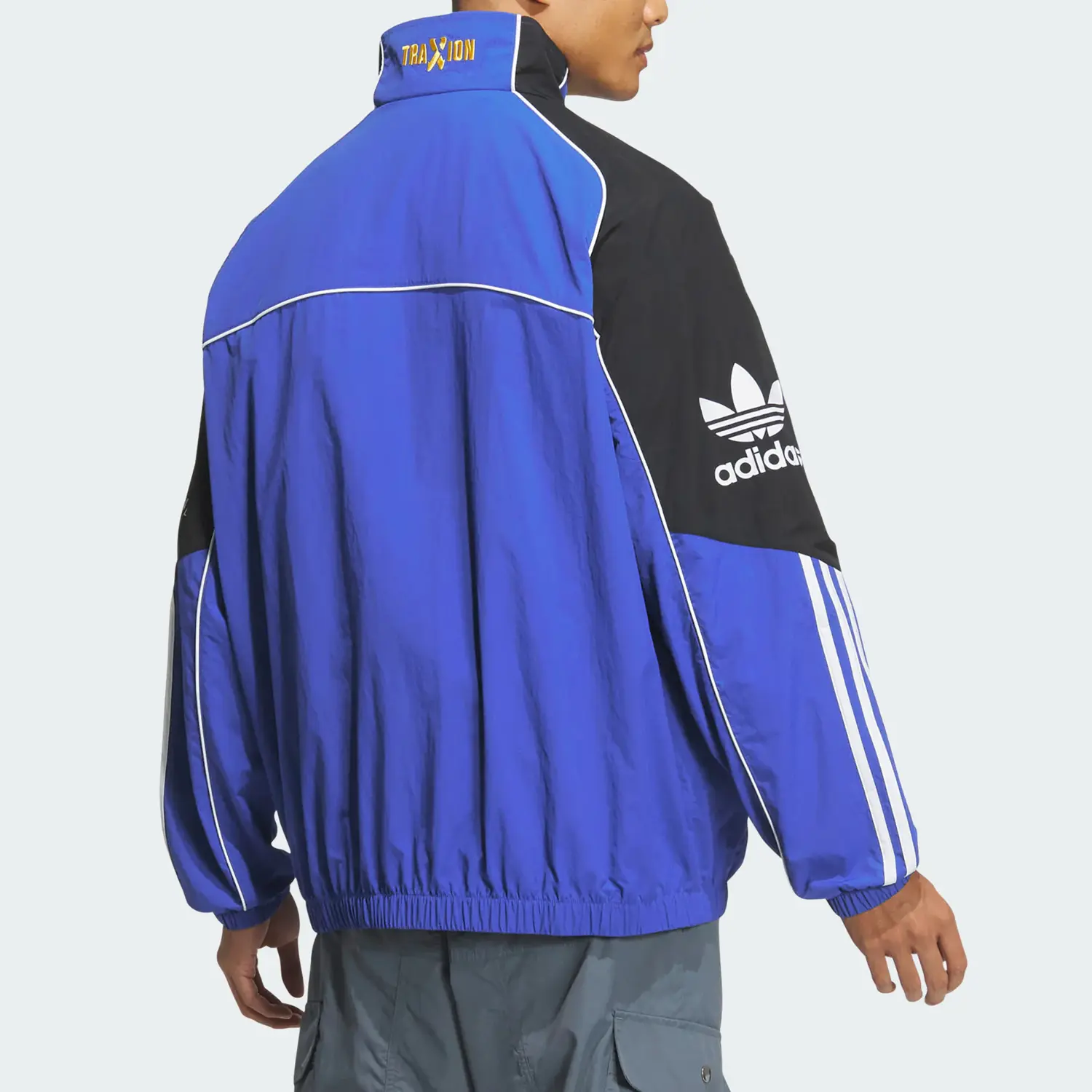 Мужская куртка ADICOLOR, цвет королевский синий Adidas Originals, синий — фото 2