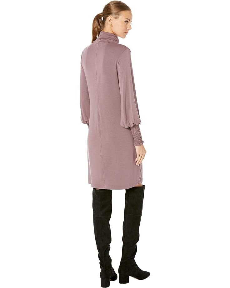 

Платье LAmade Around The Clock Smocked Cuff Dress, цвет Coco