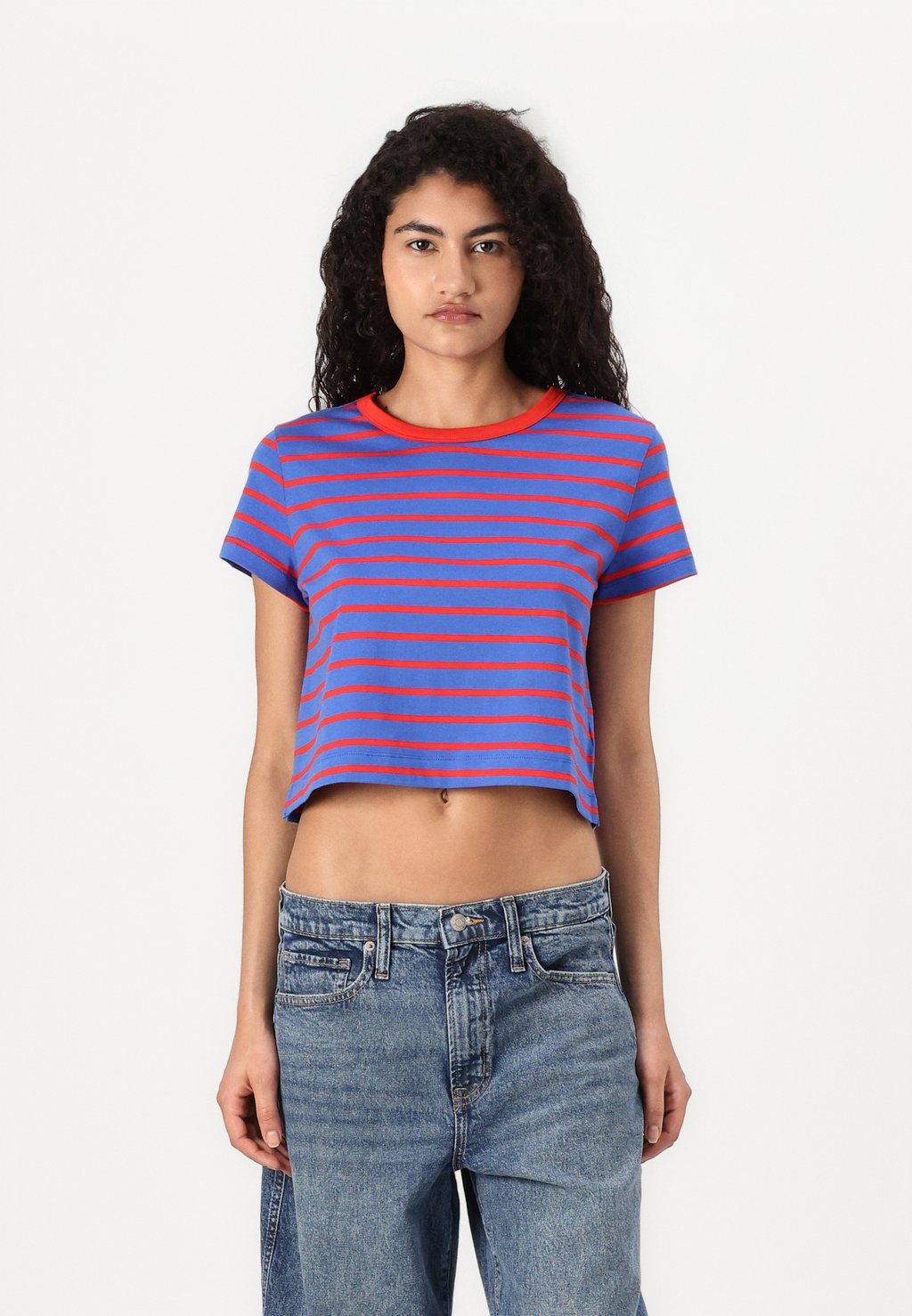 

Футболка с принтом VINTAGE CROP CREW GAP, синий