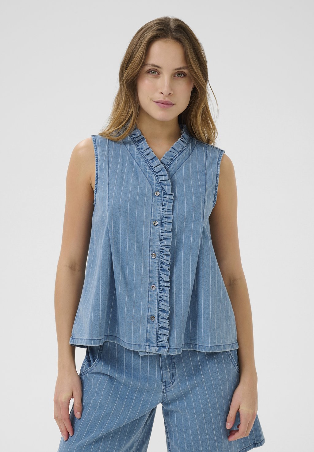 

Блузка на пуговицах CURENNY SLEEVELESS - Top Culture, цвет Light Blue Denim