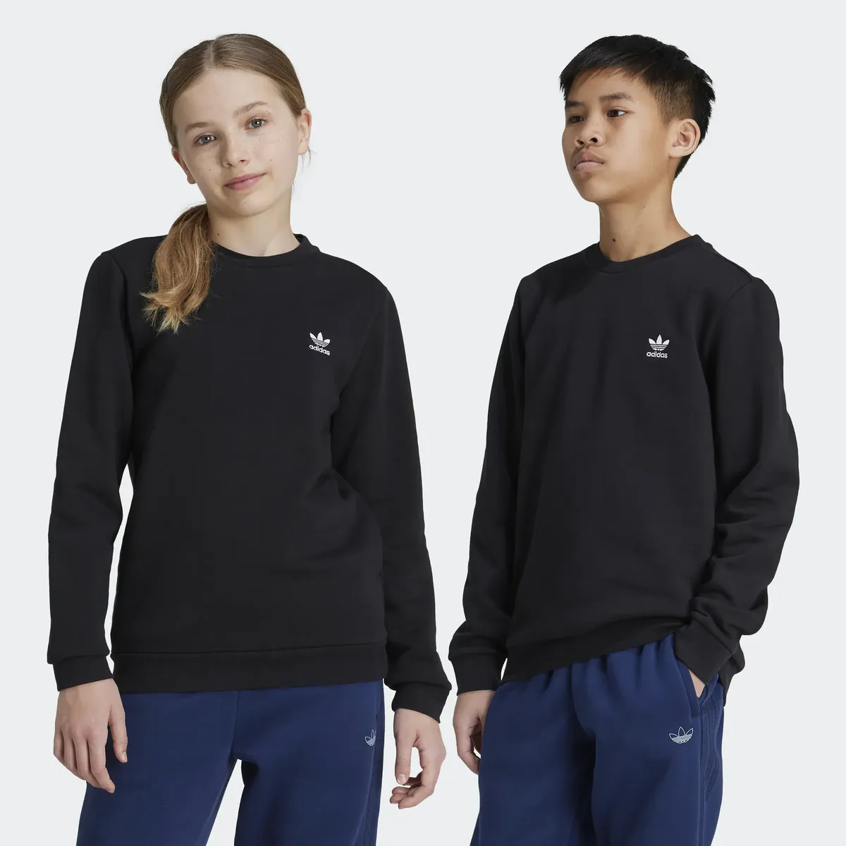 

Толстовка Adidas Originals "CREW", черный