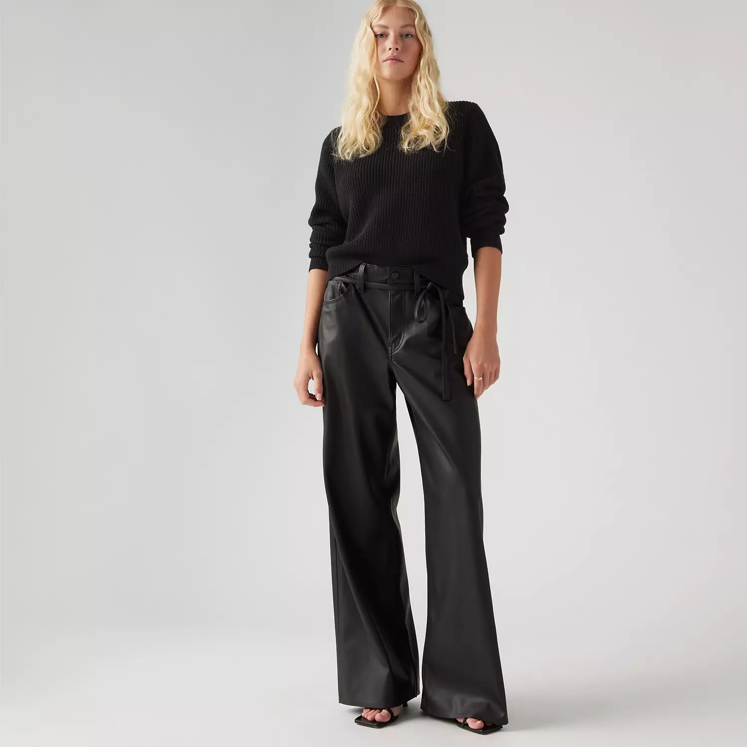 

XL Мешковатые прямые женские брюки Levi's, цвет Leather Night - Black