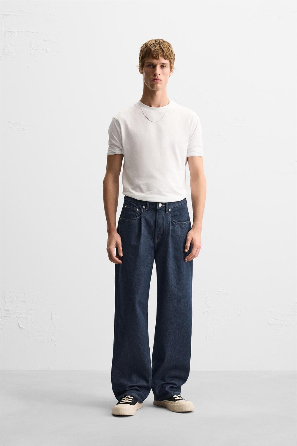 

Прямые джинсы с плиссированными штанинами ZARA, синий