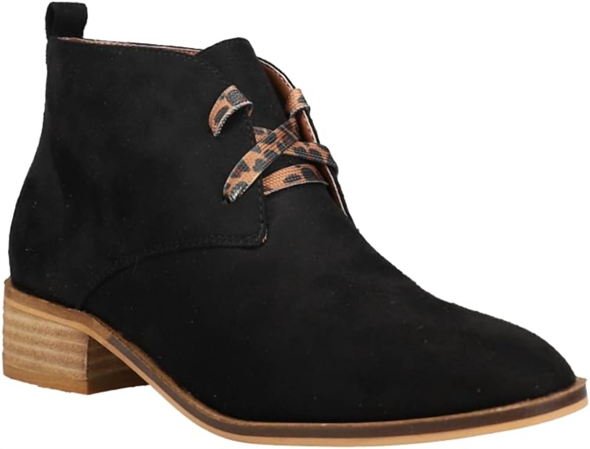 Женские ботинки-ботильоны на шнуровке в черном цвете Corkys Footwear