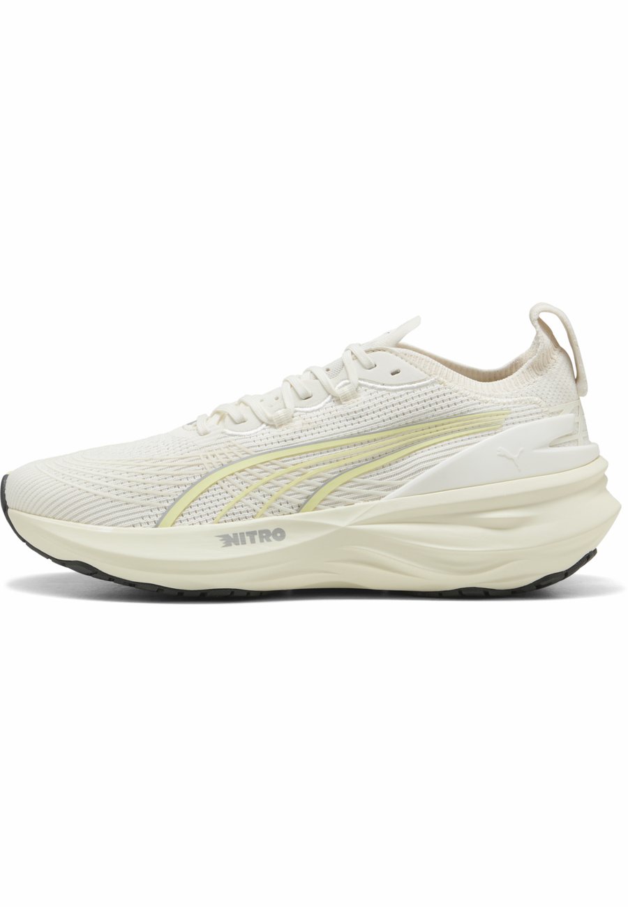

Кроссовки Puma FOREVERRUN NITRO 2, Warm White Gold Moon/White