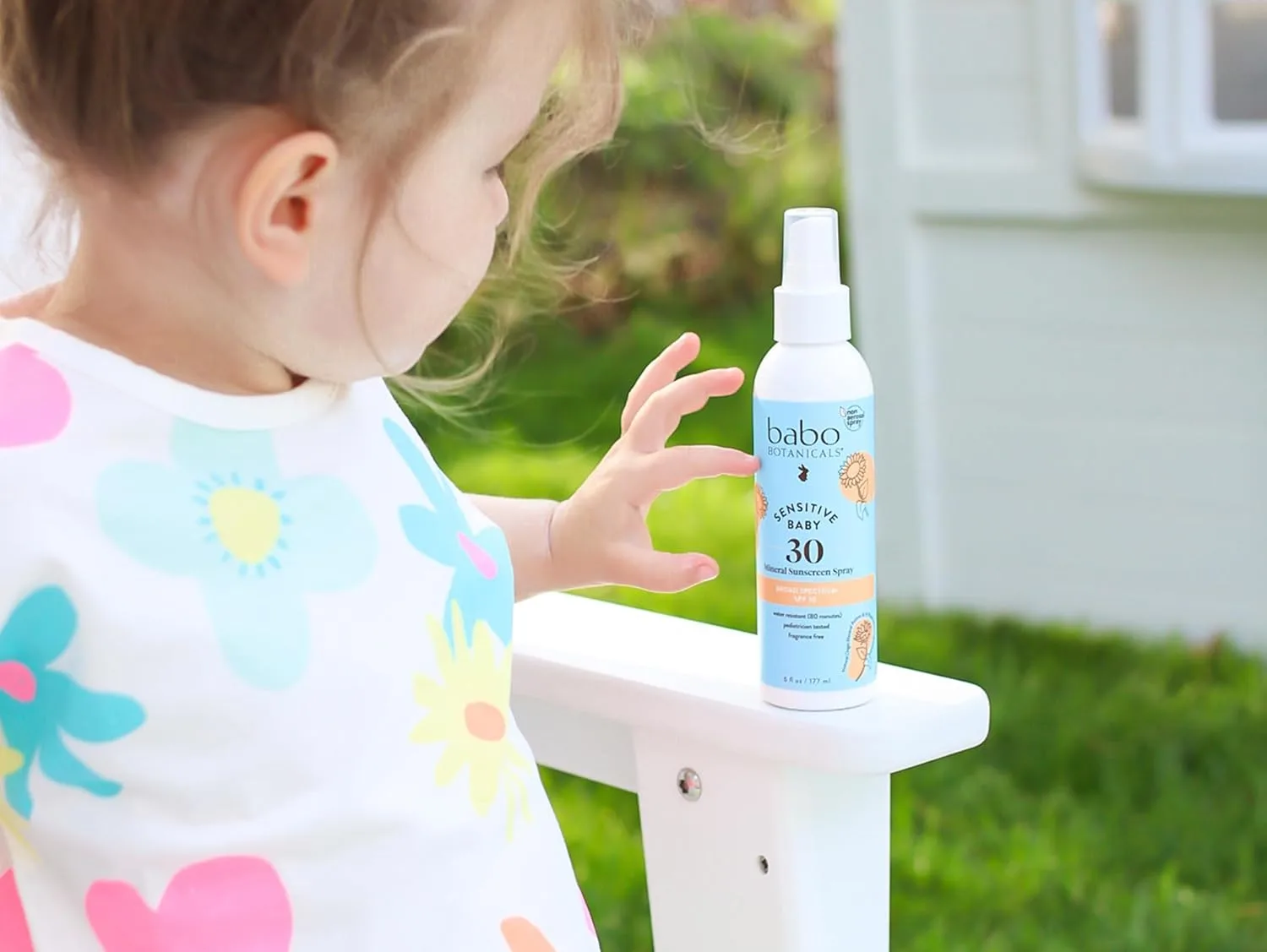 Babo Botanicals Sensitive Baby Mineral Sunscreen Spray SPF30 - Natural Zinc Oxide - Non-Aerosol - для лица и тела - без отдушек - водостойкий - для малышей и детей 1 штука (1 шт.), Multi-color — фото 3