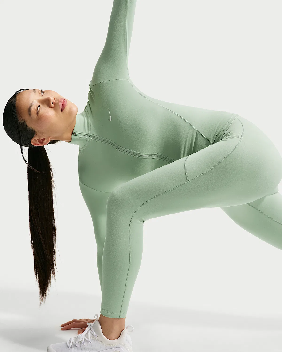 Женские леггинсы Nike One с высокой талией 7/8 и карманами, Steam/White — фото 4