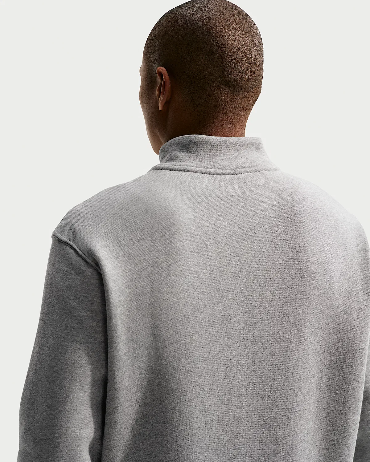 Мужская флисовая кофта Nike Sportswear Club с полузастежкой-молнией, Dark Grey Heather/Light Smoke Grey/White — фото 2