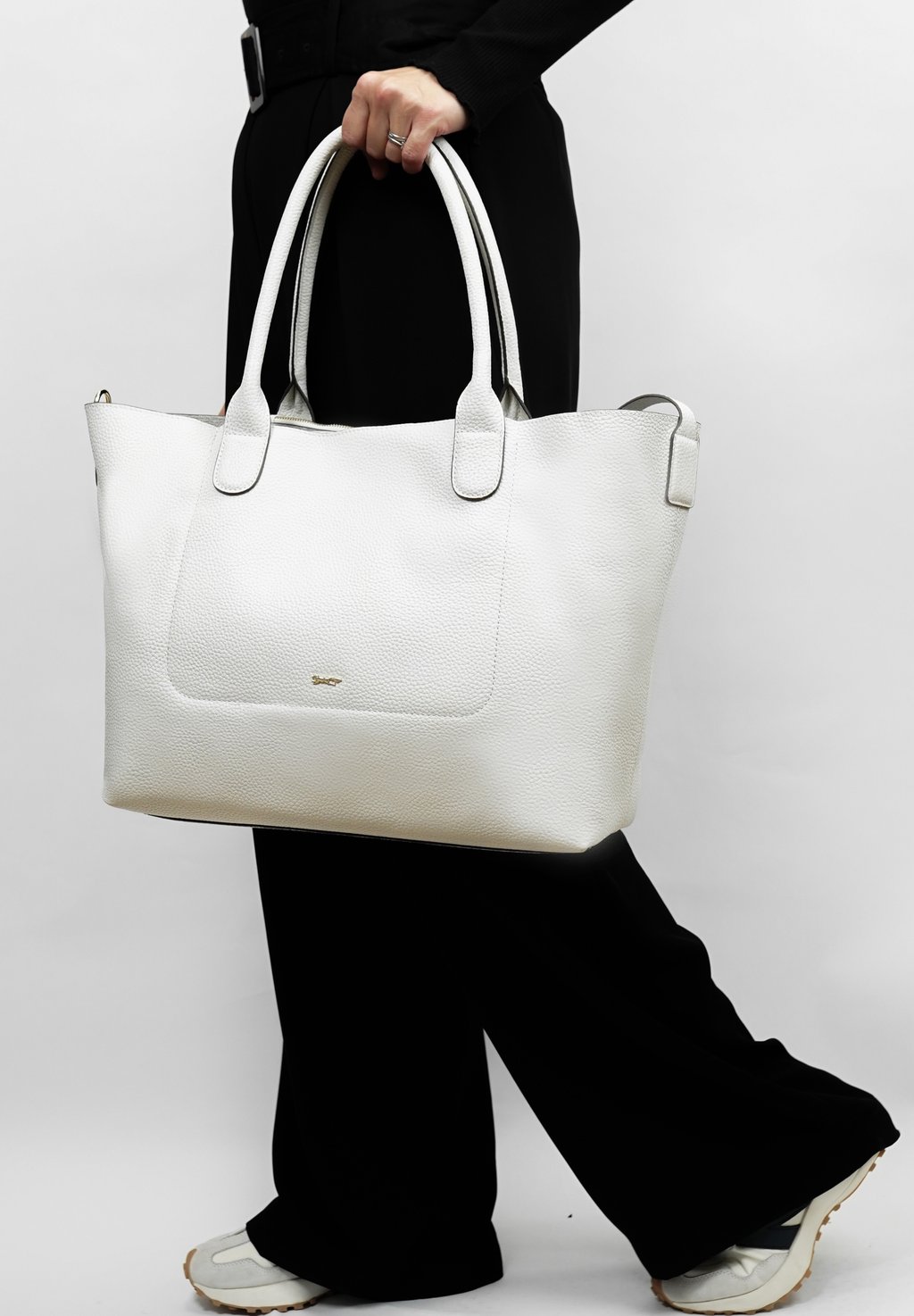 

Сумка BALLONA Paul Costelloe, кремовый