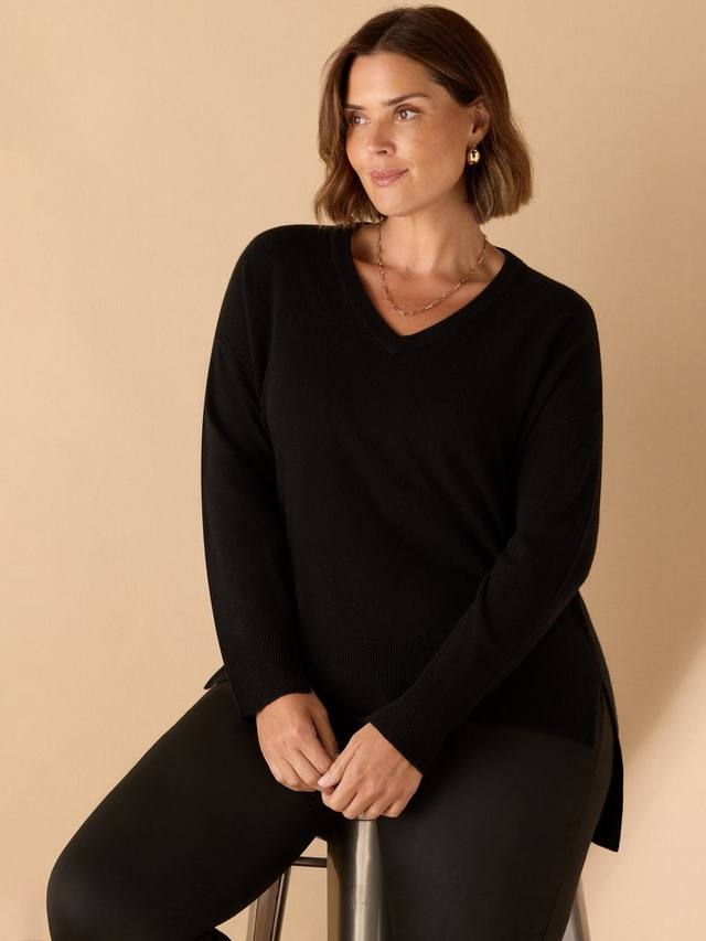 

Вязаный джемпер с V-образным вырезом Live Unlimited, Black