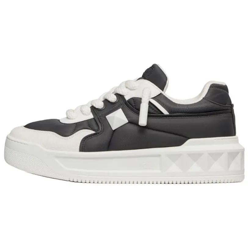 

Кроссовки Garavani One Stud Xl на шнуровке Valentino, Original Shoe Box Included