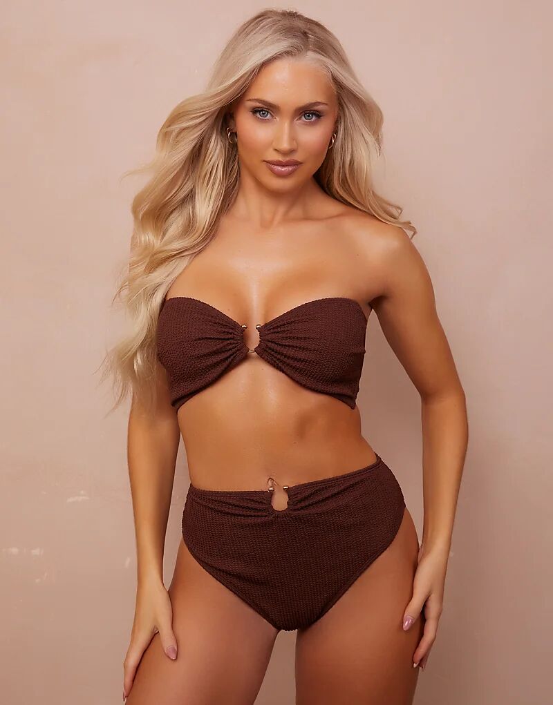 

Плавки бикини Fuller Bust x Abby Benson с завышенной талией и золотой отделкой из коричневой жатой ткани Wolf & Whistle
