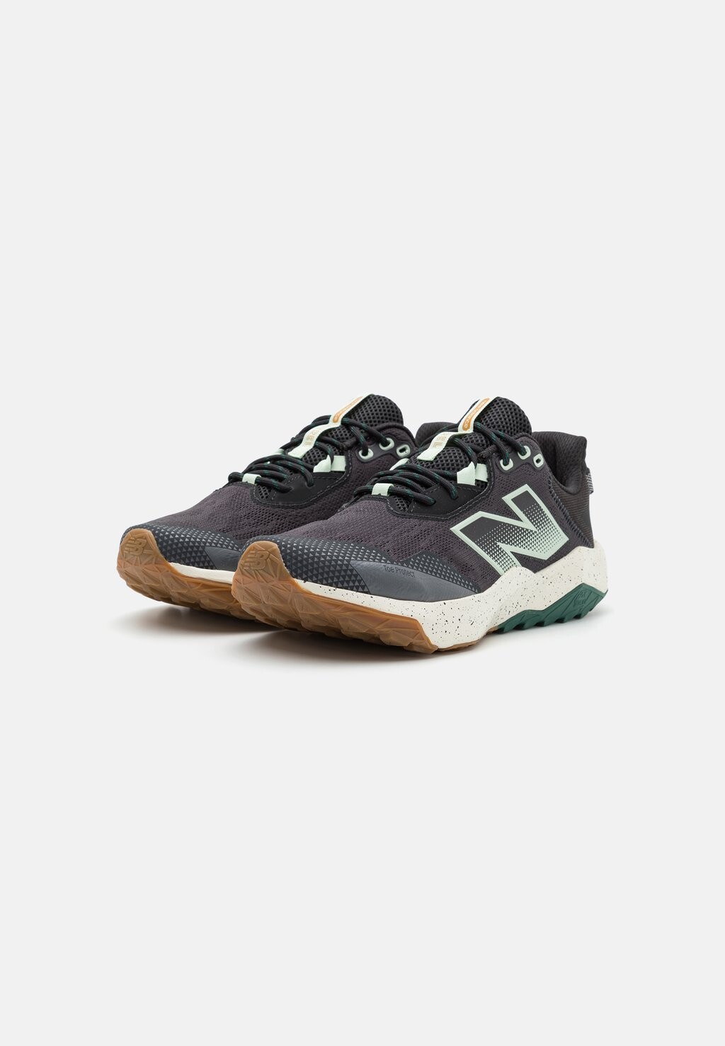

Кроссовки DYNASOFT NITREL V6 New Balance, черный