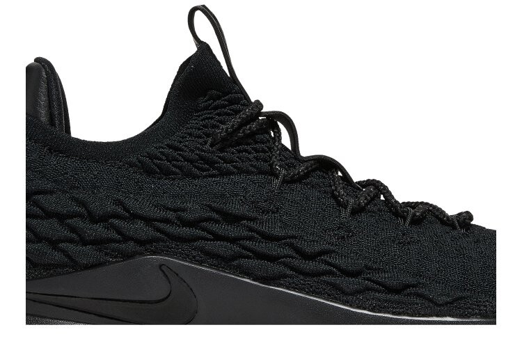 Кроссовки Nike LeBron 15 Low 'Triple Black', черный — фото 2