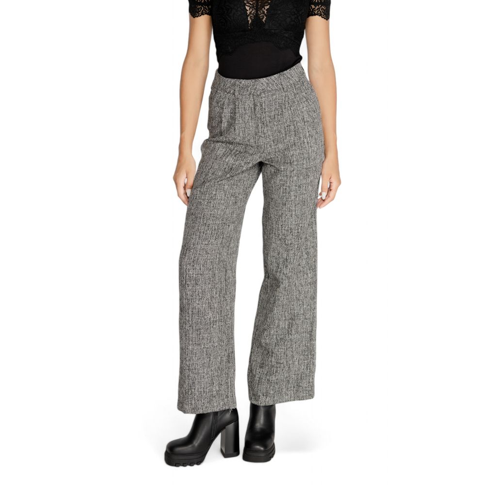 

Черные джинсы и брюки из переработанного полиэстера Vila Clothes