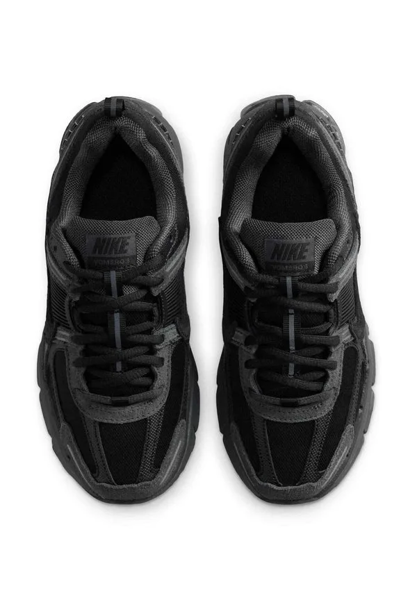 Детские кроссовки nike sportswear vomero 5 Nike Sportswear, Dark Smoke Grey Anthracite White Team Black — фото 3
