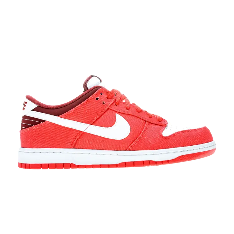 

Кроссовки Nike Dunk Low, красный