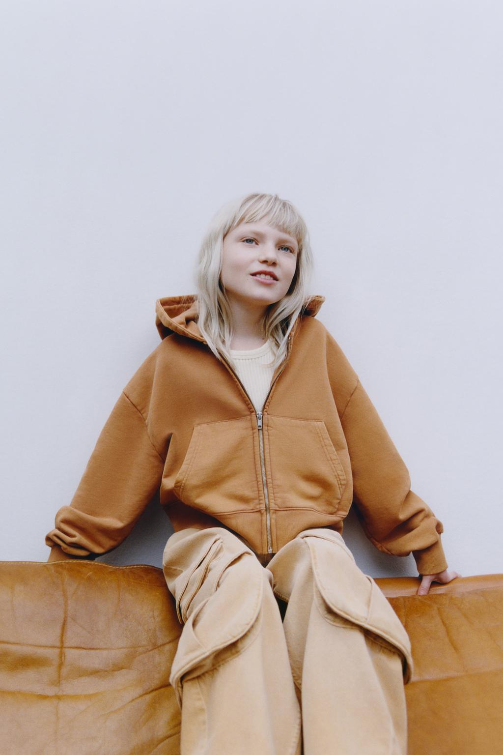 

Укороченная толстовка с этикеткой ZARA, цвет Toffee