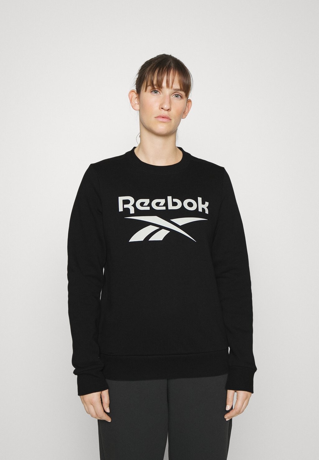 

Толстовка Reebok, черный