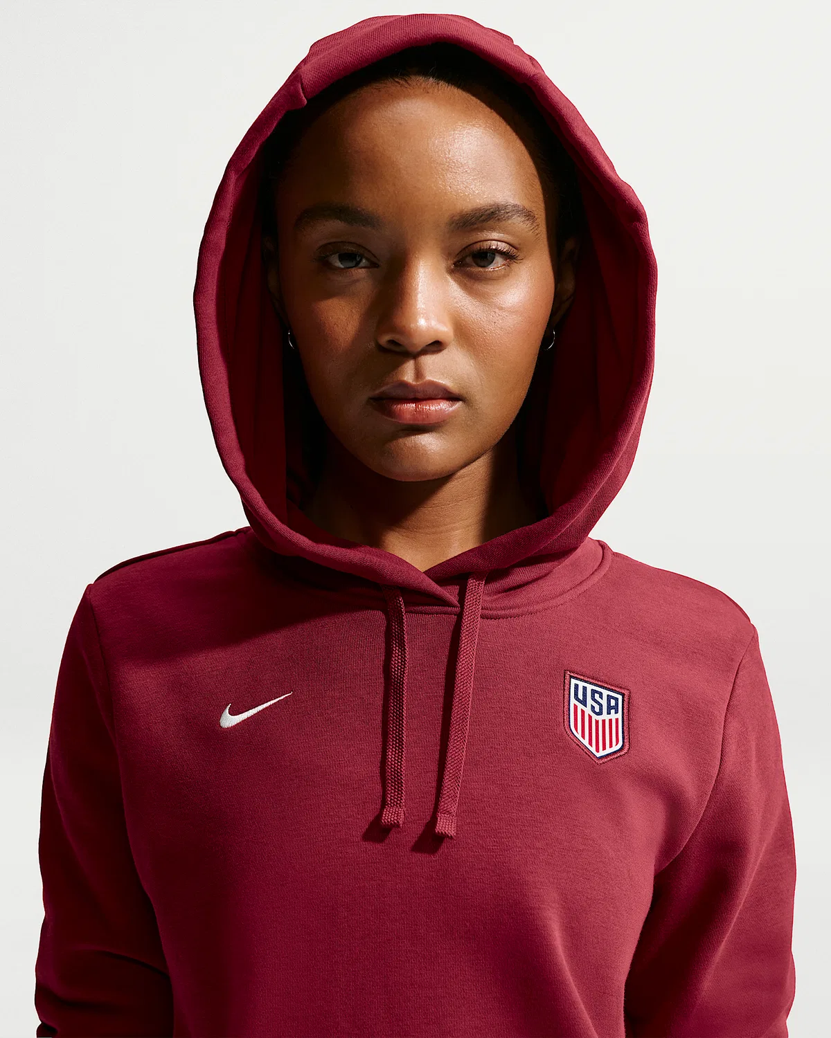 Женская толстовка Nike Soccer Pullover Hoodie USMNT Club Fleece, Team Red/Sail — фото 3
