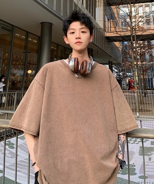 

Футболка с коротким рукавом, круглым вырезом, винтажная пигментная окраска с эффектом перекрашивания B'day, коричневая