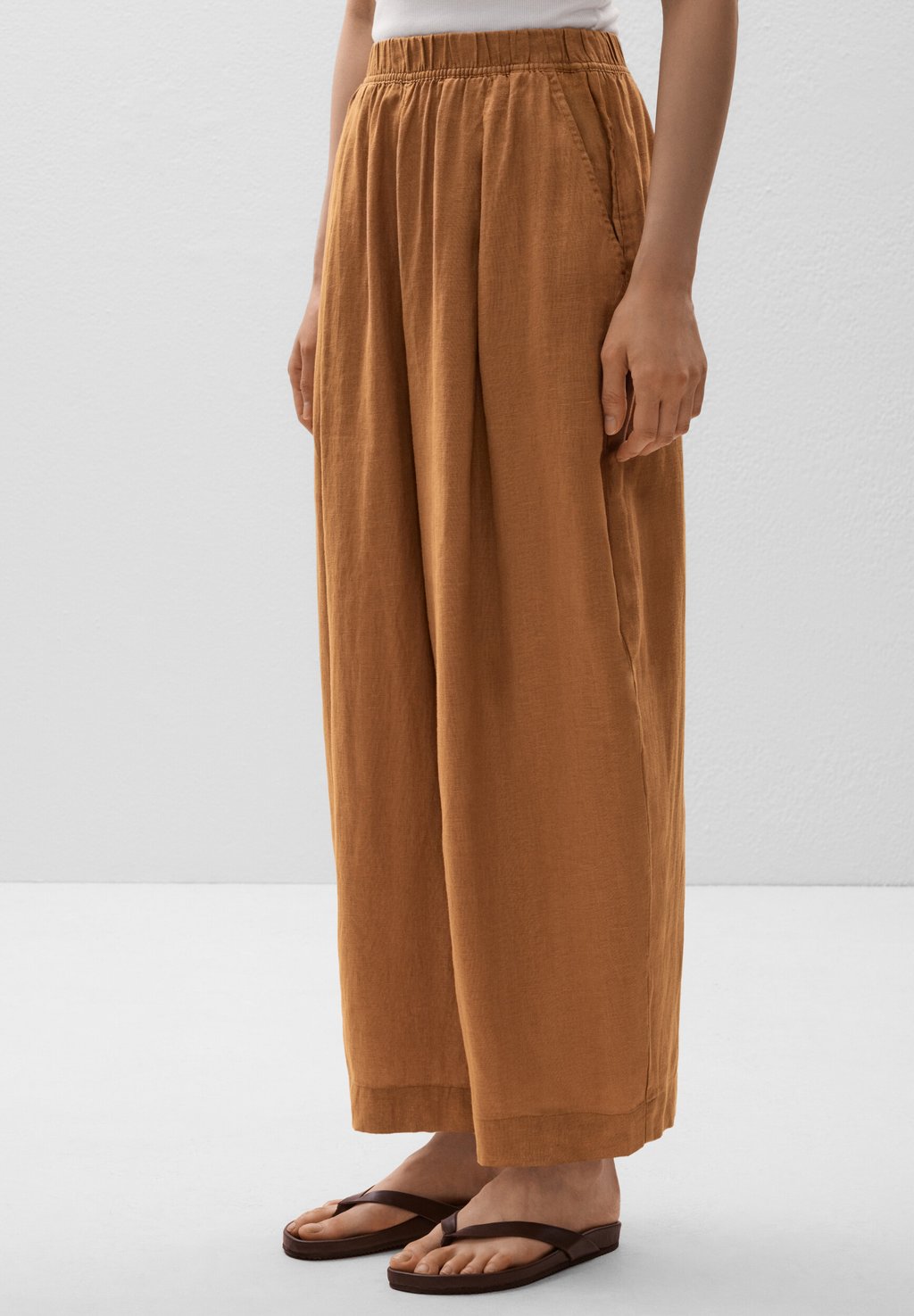 

Брюки LINEN CROP BALLOON OYSHO, цвет Mottled Yellow