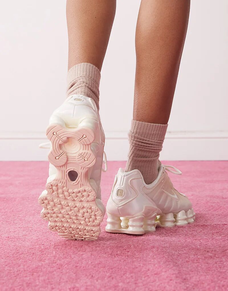 Кроссовки Nike Shox TL с перламутровым эффектом в кремово-белом цвете — фото 4