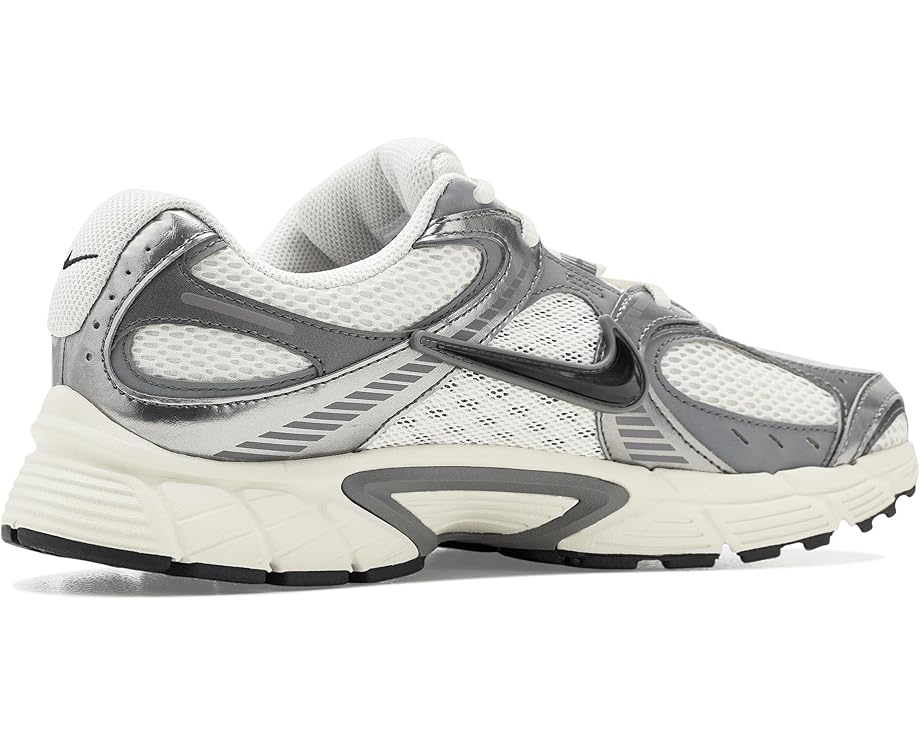Мужские кроссовки Nike V5 Runner, Phantom/Black/Pencil Point — фото 3
